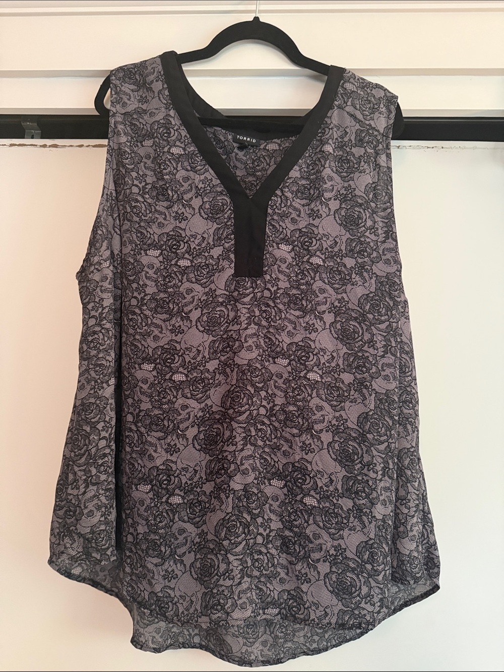 torrid Black and Gray Floral skull Lace-Print Sleeveless V-Neck Camisole